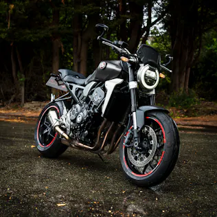 Win This Honda CB1000-R Plus + £500! *FREE UK WIDE DELIVERY*